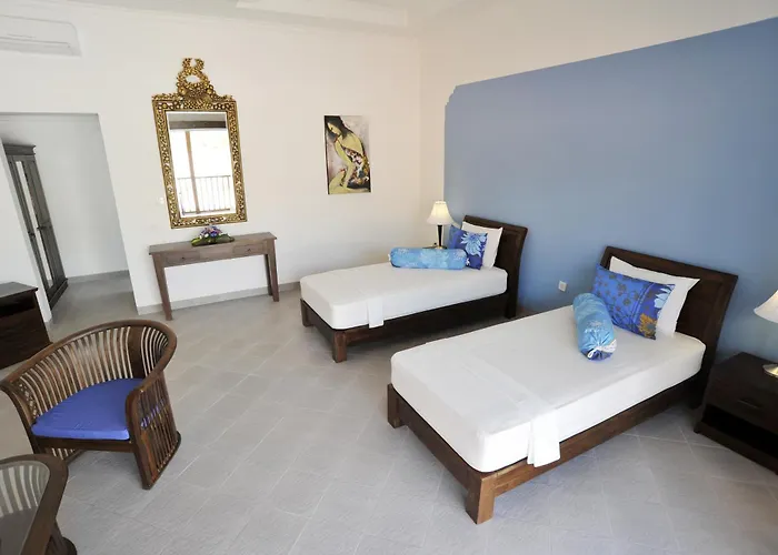 Aquarius Beach Hotel